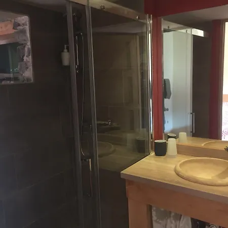 Oda ve Kahvaltı Alcove Du Velay 3*